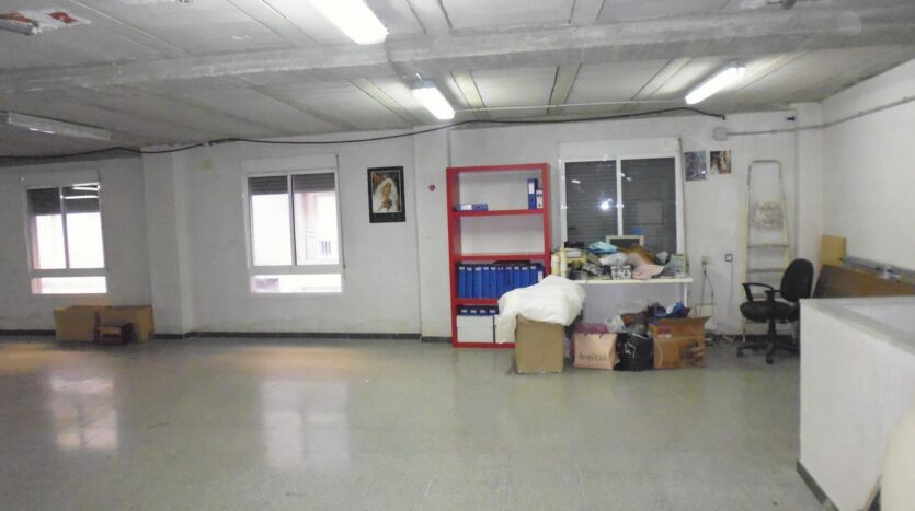 Foto 3 de la propiedad: Entresuelo comercial en esquina – 300 m² en Avenida de Novelda