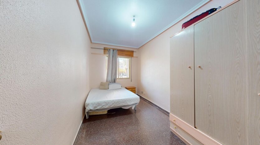 Ver todas las 20 fotos de la propiedad: Piso en venta en Elche, amplio y luminoso, a pocos minutos del centro.