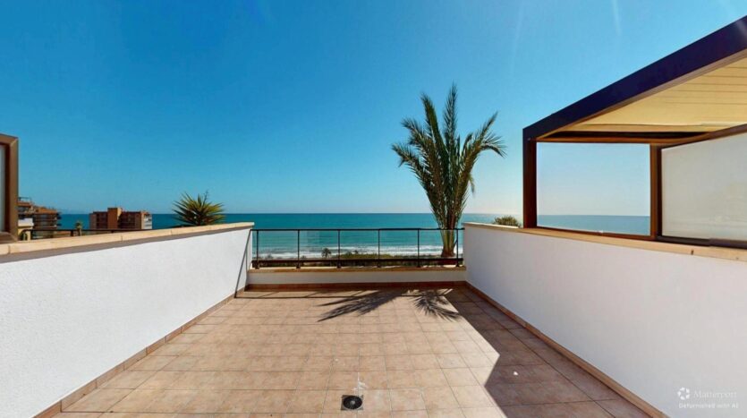 Foto de la propiedad: EXCLUSIVA EN PRIMERA LÍNEA – DÚPLEX DE LUJO EN ARENALES DEL SOL