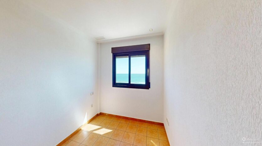 Foto 3 de la propiedad: EXCLUSIVA EN PRIMERA LÍNEA – DÚPLEX DE LUJO EN ARENALES DEL SOL