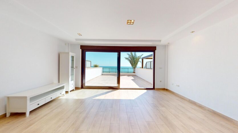 Foto 4 de la propiedad: EXCLUSIVA EN PRIMERA LÍNEA – DÚPLEX DE LUJO EN ARENALES DEL SOL