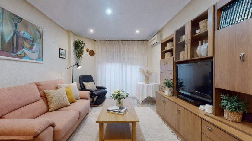 Foto de la propiedad: PISO EN VENTA EN CAMINO DE LOS MAGROS, 4 DORMITORIOS, GRAN SALÓN Y ASCENSOR