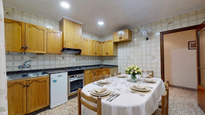 Foto 3 de la propiedad: PISO EN VENTA EN CAMINO DE LOS MAGROS, 4 DORMITORIOS, GRAN SALÓN Y ASCENSOR