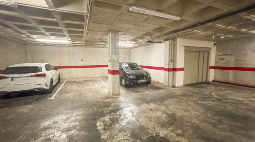 Foto 3 de la propiedad: Plaza de garaje en venta Altabix – Zona Iglesia – Centro de Salud – Elche