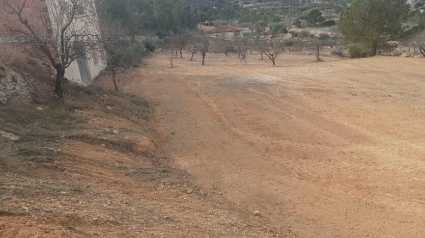 Foto 3 de la propiedad: “Vistas espectaculares + vivienda avanzada en parcela de 6.000 m² – gran oportunidad en Hondón”