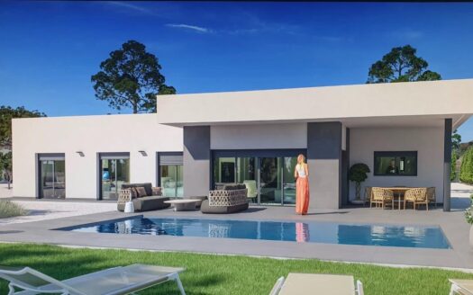 ESPECTACULAR CHALET CON VISTAS AL VALLE