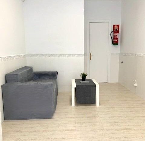 Foto 2 de la propiedad: LOCAL EN PERFECTO ESTADO IDEAL PARA DESPACHO/OFICINA
