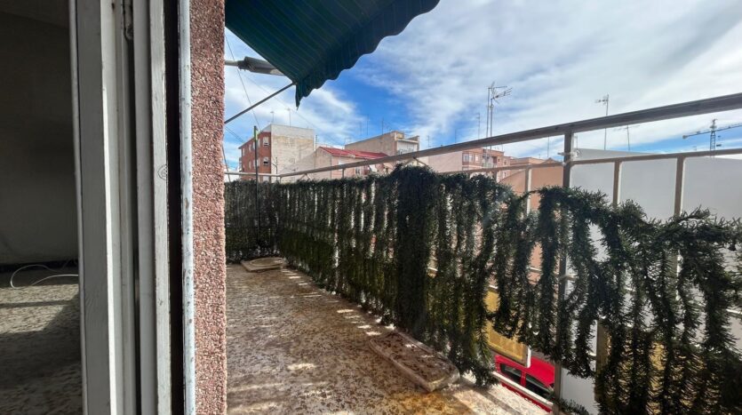 Foto 3 de la propiedad: AMPLIA VIVIENDA EN PLAZA BARCELONA
