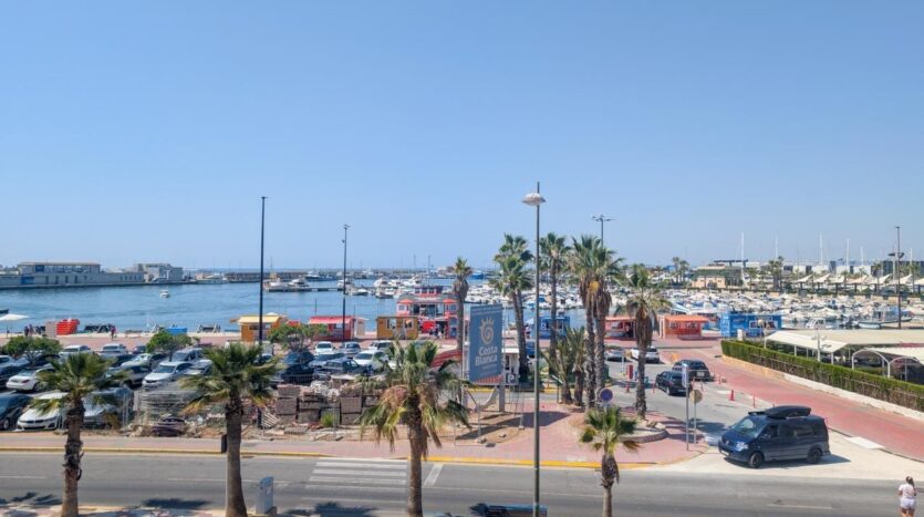 Foto de la propiedad: Exclusiva vivienda reformada con impresionantes vistas frontales al mar, en el puerto de Santa Pola.