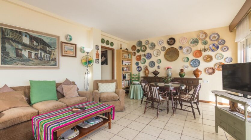 Ver todas las 61 fotos de la propiedad: Apartamento en venta en  primera línea de playa,  la propiedad está afectada por la Ley de Costas. Arenales del Sol.
