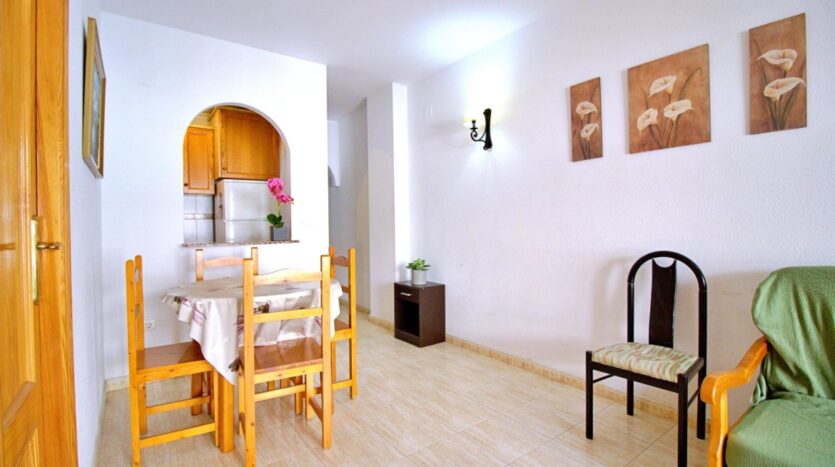 Ver todas las 17 fotos de la propiedad: Apartamento para entrar a vivir en zona céntrica de Torrevieja.