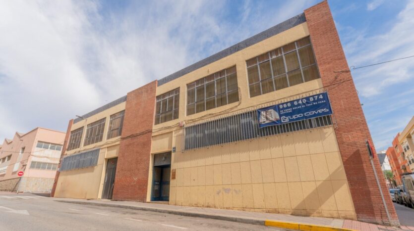 Foto de la propiedad: ATENCION INVERSORES NAVE PARA CONSTRUIR O PARA ALQUILAR