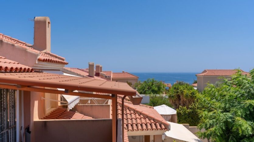 Foto 2 de la propiedad: Bonito bungalow reformado con vistas al mar, piscina y pistas deportivas, en la prestigiosa urbanización Olivo de Oro – Gran Alacant.