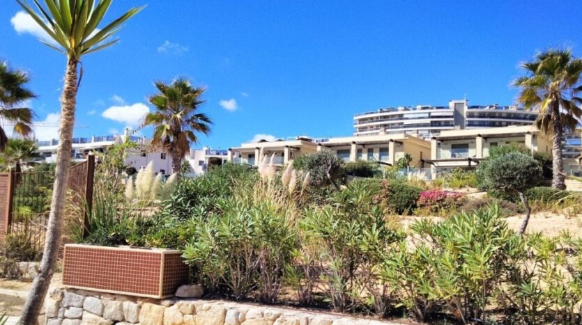 Foto 4 de la propiedad: BUNGALOW EN URBANIZACIÓN CON PISCINA Y VISTA AL MAR