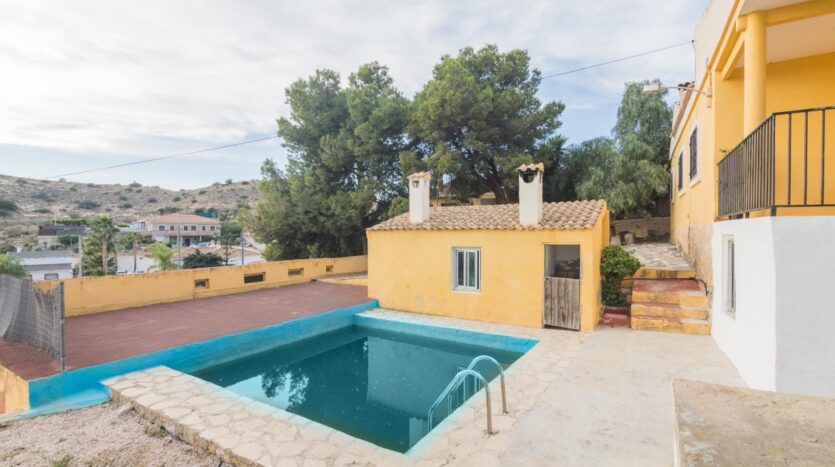 Foto 3 de la propiedad: ¡CHALET A LA VENTA EN LA ZONA DE MONTESOL!