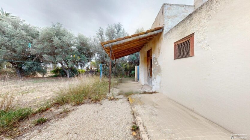Foto 2 de la propiedad: COMIENZA TODA UNA AVENTURA- PARCELA CON CONSTRUCION DE CASA EN CTRA TORRELLANO-ALICANTE