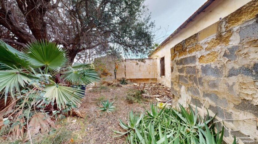 Foto 3 de la propiedad: COMIENZA TODA UNA AVENTURA- PARCELA CON CONSTRUCION DE CASA EN CTRA TORRELLANO-ALICANTE