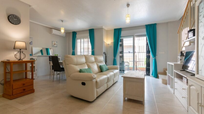 Ver todas las 46 fotos de la propiedad: **Dúplex en Venta en Orihuela Costa – ¡Tu nuevo hogar te espera!**