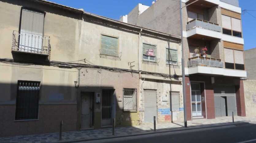 Edificio En Venta Para Inversores En Pleno centro De Albatera