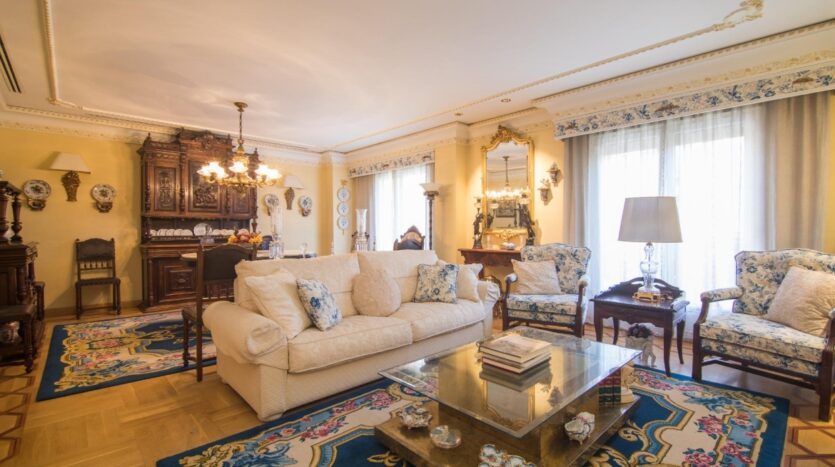 Foto de la propiedad: ¡EXCLUSIVA VIVIENDA CON GARAJE EN PLENO CORAZÓN DE ELCHE!