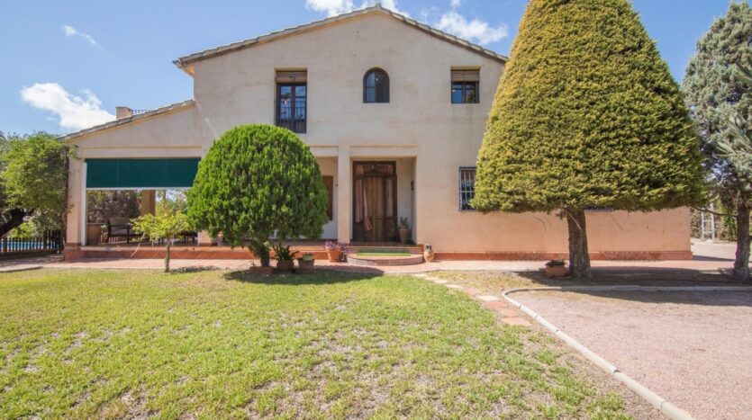 Foto 2 de la propiedad: ¡IMPRESIONANTE CHALET EN LA ZONA DE ASPRILLAS, ELCHE!