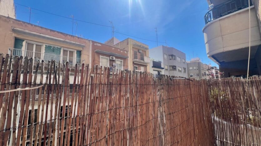 Foto 2 de la propiedad: ¡Increíble piso con balcón y vestidor en Corazón de Jesús!