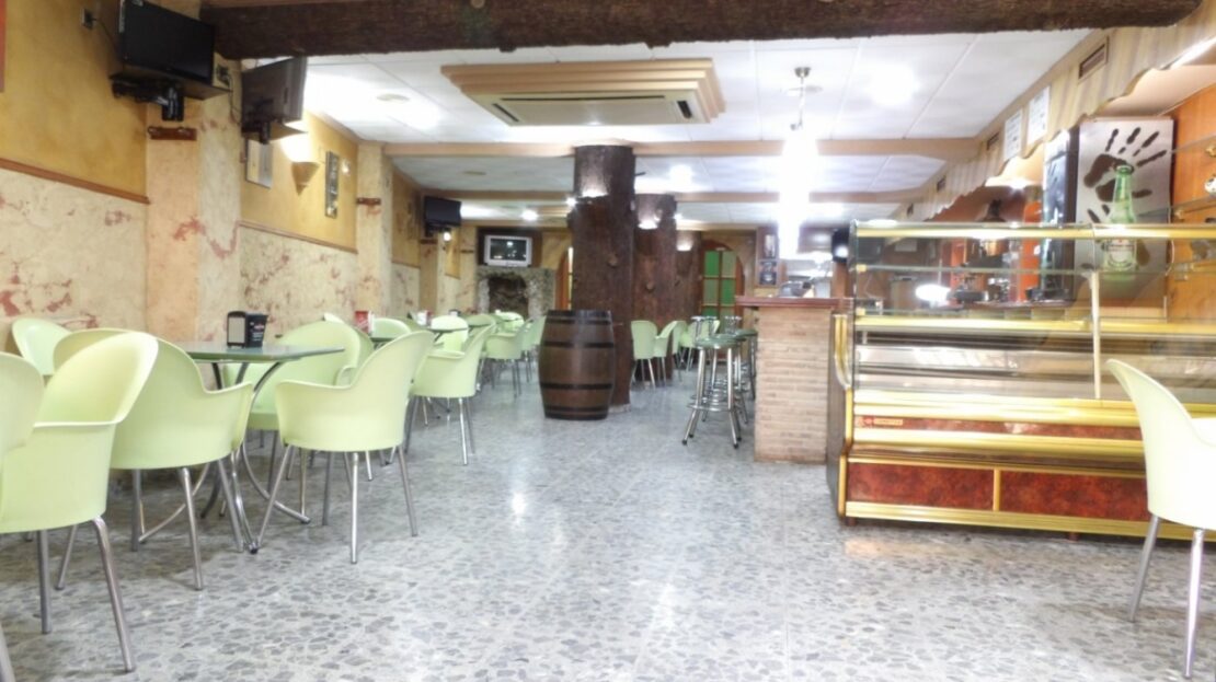 Foto 1 de la propiedad: ¿LO TUYO ES LA HOSTELERÍA..?, ESTE ES TU LOCAL – POSIBILIDAD DE OPCIÓN COMPRA