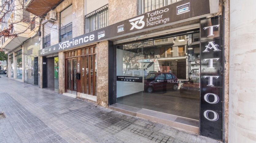 Foto de la propiedad: LOCAL COMERCIAL EN VENTA – ALQUILER CON OPCIÓN A COMPRA JUNTO PLAZA OBISPO SIGUIRI – 218 M² REFORMADOS