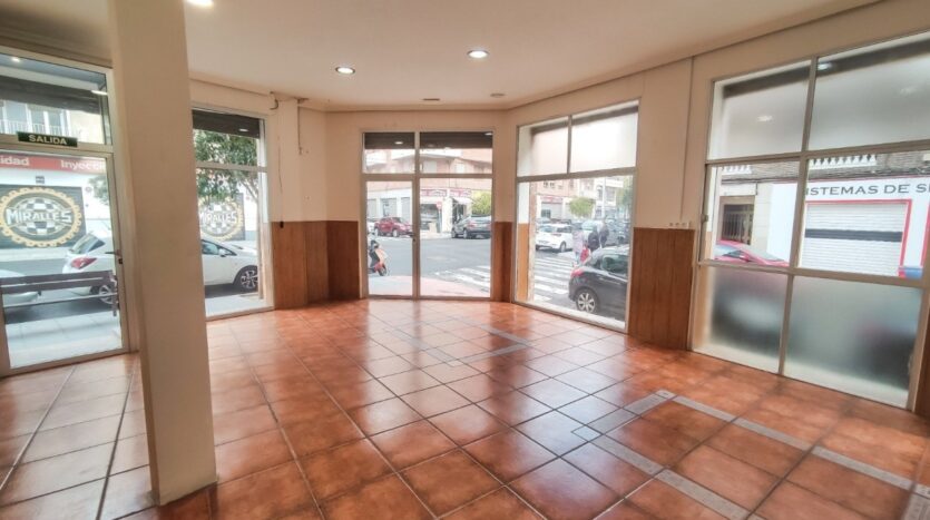 Foto de la propiedad: Local comercial esquina en venta zona Plaza de Crevillente – Antonio Machado de Elche.