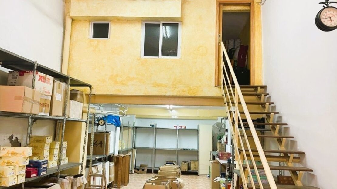Foto 1 de la propiedad: LOCAL CON VADO Y ALTILLO CON VIVIENDA DE 30 METROS