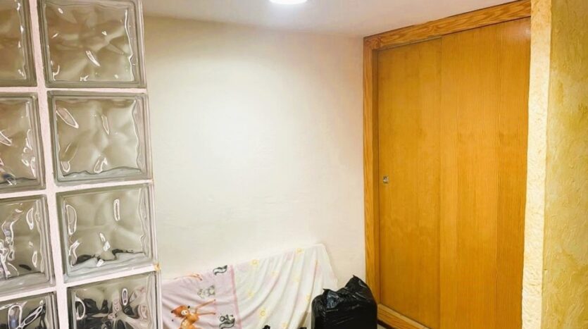 Ver todas las 15 fotos de la propiedad: LOCAL CON VADO Y ALTILLO CON VIVIENDA DE 30 METROS