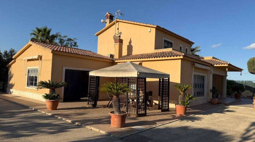 Foto de la propiedad: MARAVILLOSO CHALET EN MAITINO