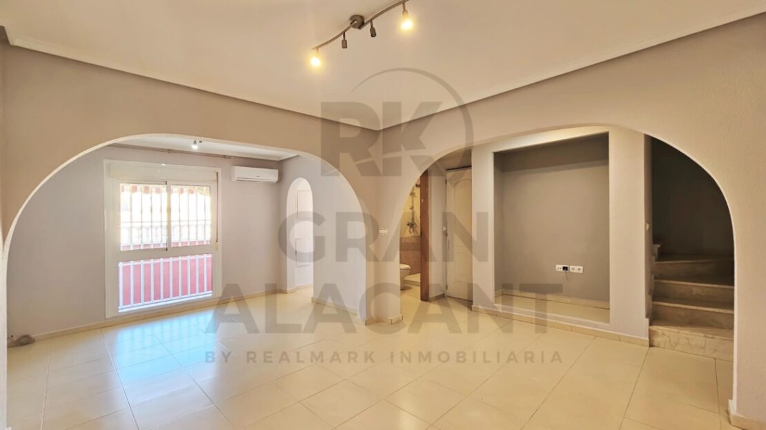Foto 1 de la propiedad: MODELO TURQUESA – AMPLIO BUNGALOW CON 3 DORMITORIOS Y SOTANO