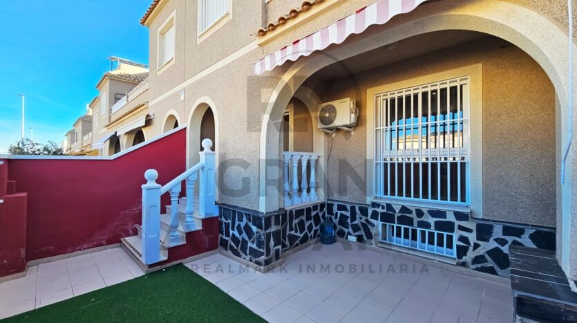 Foto 2 de la propiedad: MODELO TURQUESA – AMPLIO BUNGALOW CON 3 DORMITORIOS Y SOTANO