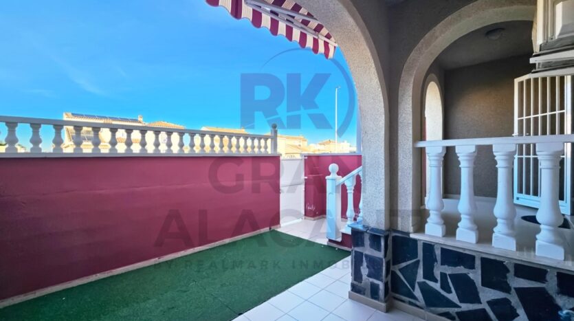 Foto 3 de la propiedad: MODELO TURQUESA – AMPLIO BUNGALOW CON 3 DORMITORIOS Y SOTANO