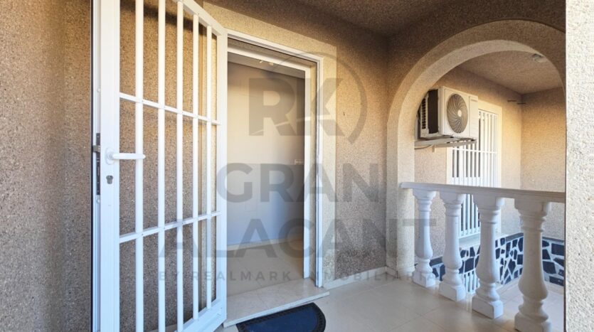Ver todas las 37 fotos de la propiedad: MODELO TURQUESA – AMPLIO BUNGALOW CON 3 DORMITORIOS Y SOTANO
