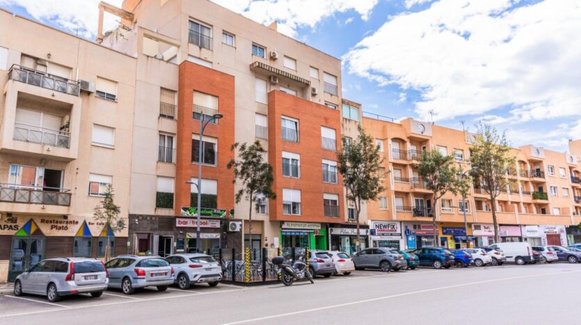 Foto de la propiedad: OPORTUNIDAD TRASPASO LOCAL EN AVENIDA JUAN CARLOS I, ROQUETAS DE MAR