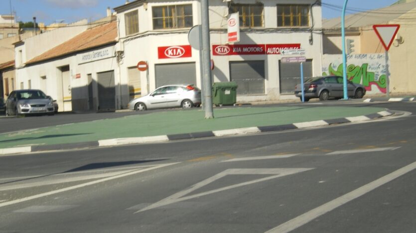 Foto 2 de la propiedad: Oportunidad Única: Venta de Nave en Novelda, tu Espacio para el Éxito