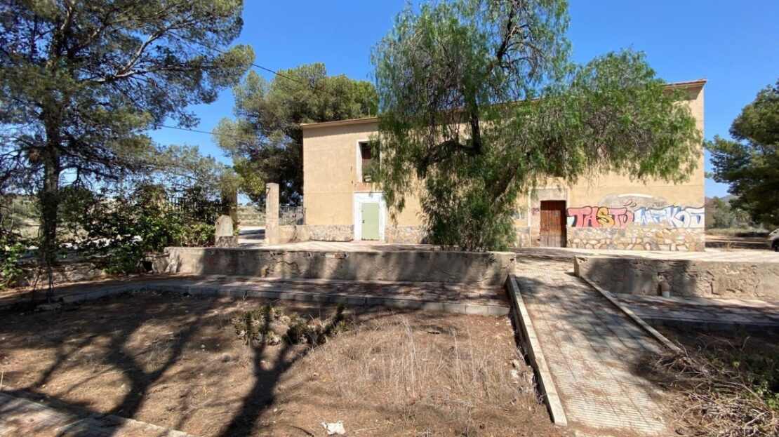 Foto 1 de la propiedad: PARA LOS AMANTES DEL CAMPO….CASA CON UN HERMOSO PASADO!!!