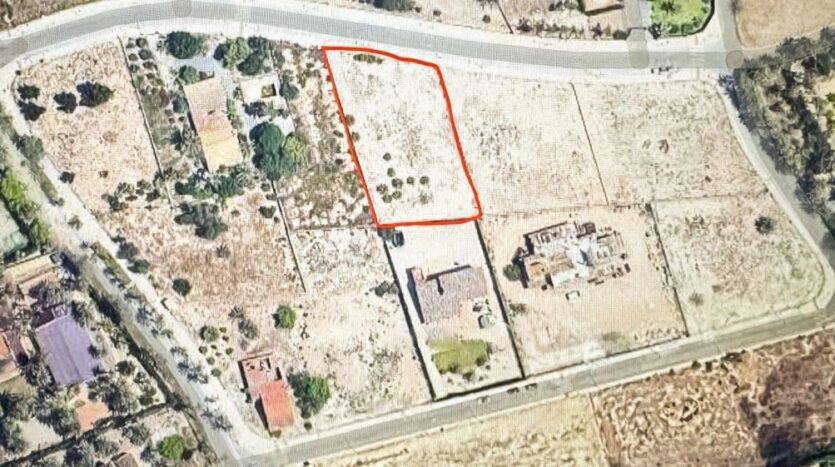 Foto de la propiedad: Parcela urbana de 2.000m2 edificable en Alzabares Alto – Elche a la venta!!