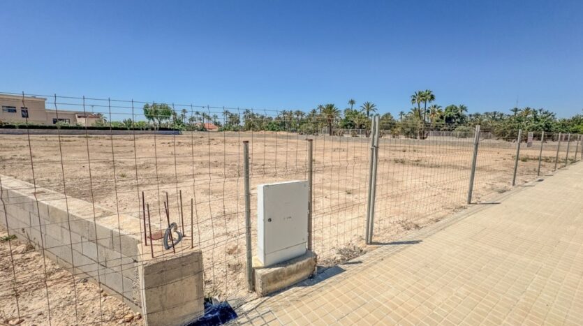 Foto 4 de la propiedad: Parcela urbana de 2.000m2 edificable en Alzabares Alto – Elche a la venta!!