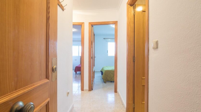 Foto 4 de la propiedad: Piso céntrico en venta de dos dormitorios todo exterior en El Altet