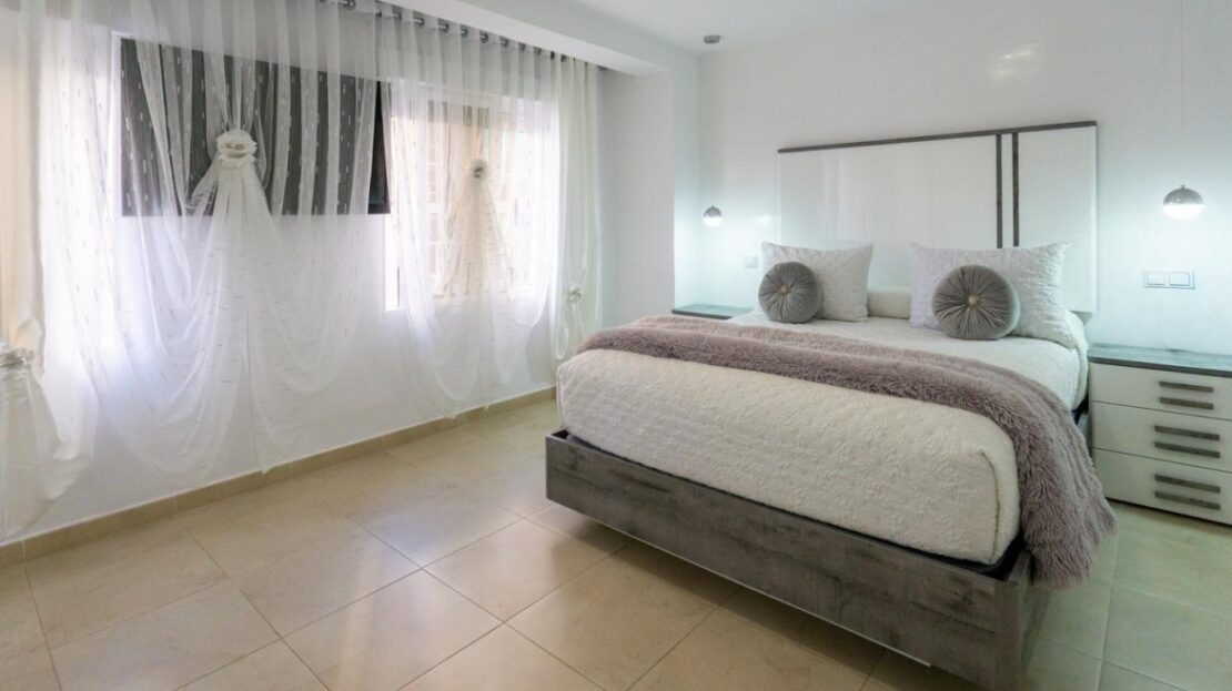Foto 1 de la propiedad: Piso en el centro de Santa Pola Reformado de 3 dormitorios, un baño.
