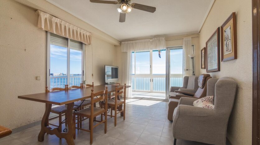 Foto 3 de la propiedad: !! Primera línea de la playa es esto !! vivienda en venta en primera línea, Gran Playa Santa Pola.