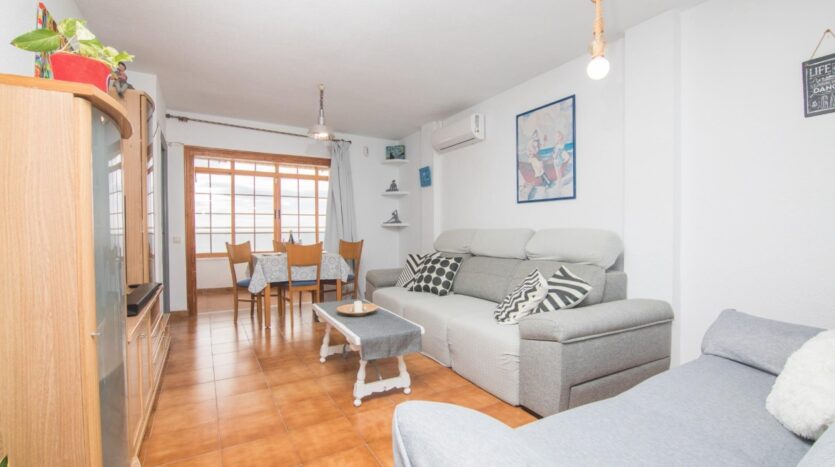 Foto 4 de la propiedad: Se vende apartamento en Santa Pola con fantásticas vistas al mar