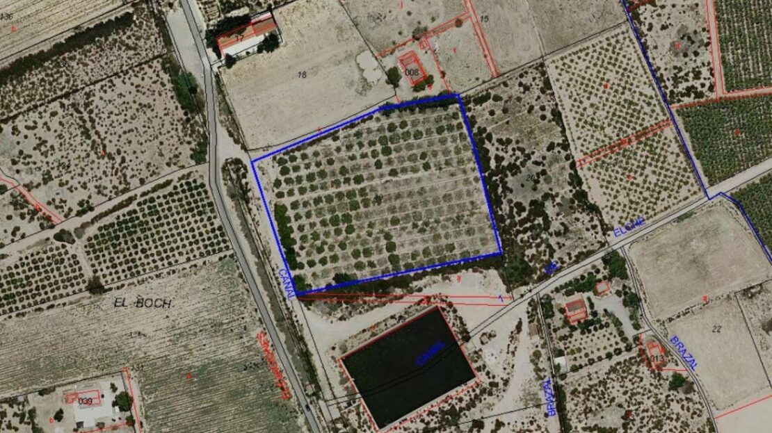 Foto 1 de la propiedad: SE VENDE PARCELA DE 12.272 METROS CUADRADOS MUY CERCA DE ESTACION DEL AVE