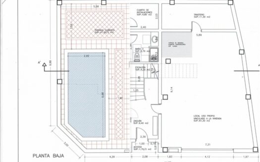 SOLAR CON PROYECTO PARA CONSTRUIR UNA CASA CON PISCINA EN CALLE PLANELLES