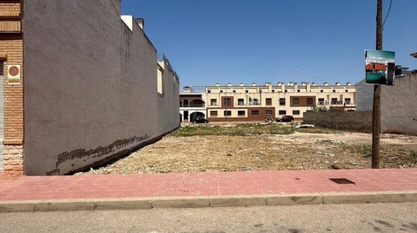 Foto 3 de la propiedad: SOLAR PARA CONSTRUIR