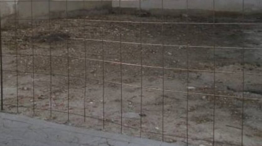 Foto 2 de la propiedad: SOLAR URBANO EN PETREL, 108 METROS CUADRADOS (6 DE FACHADA Y 18 DE FONDO)