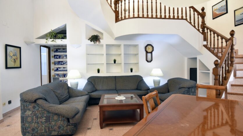 Foto de la propiedad: TE PRESENTAMOS EN EL CENTRO DE SANTA POLA, ESTA ESPACIOSA VIVIENDA PLANTA BAJA DUPLEX DE 5 DORMITORIOS CON GARAJE INCLUI